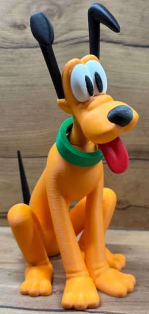 Pluto – Versão Estilizada (15cm)